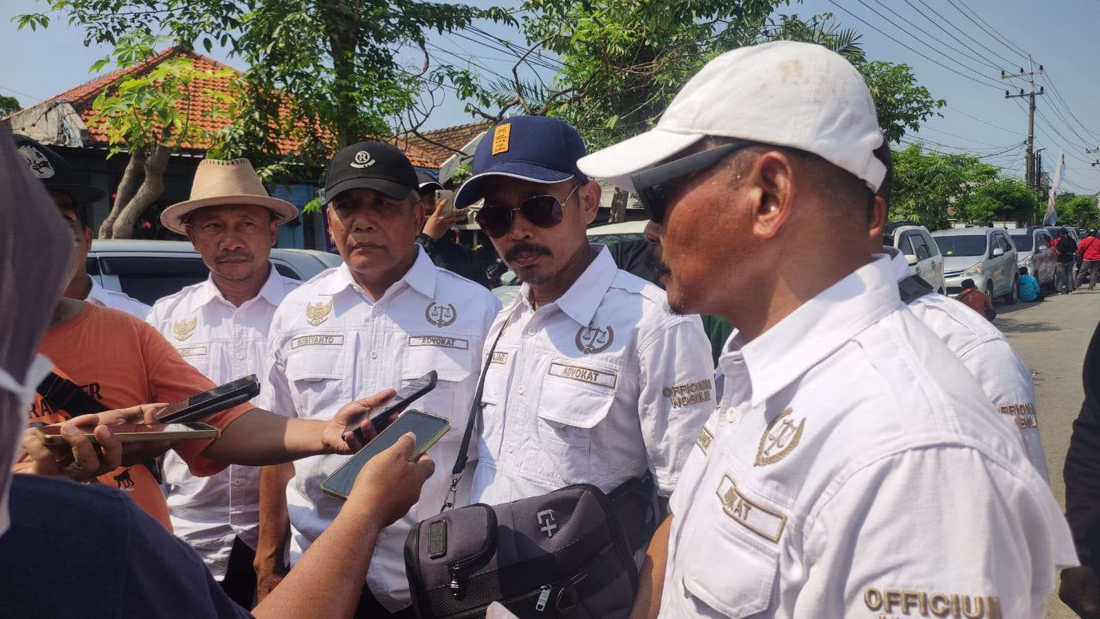 Tim Kuasa Hukum Miftahur Roiyan dan Elok Wahibah Anggap Proses Eksekusi Tanah Tambak Oso Tidak Sesuai Prosedur Hukum