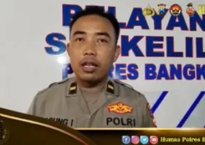 Tarunanews.com polres bangkalan tangani laka lantas dua truk box di km 5 300 suramadu img 20251017 wa00881 340x240.jpg