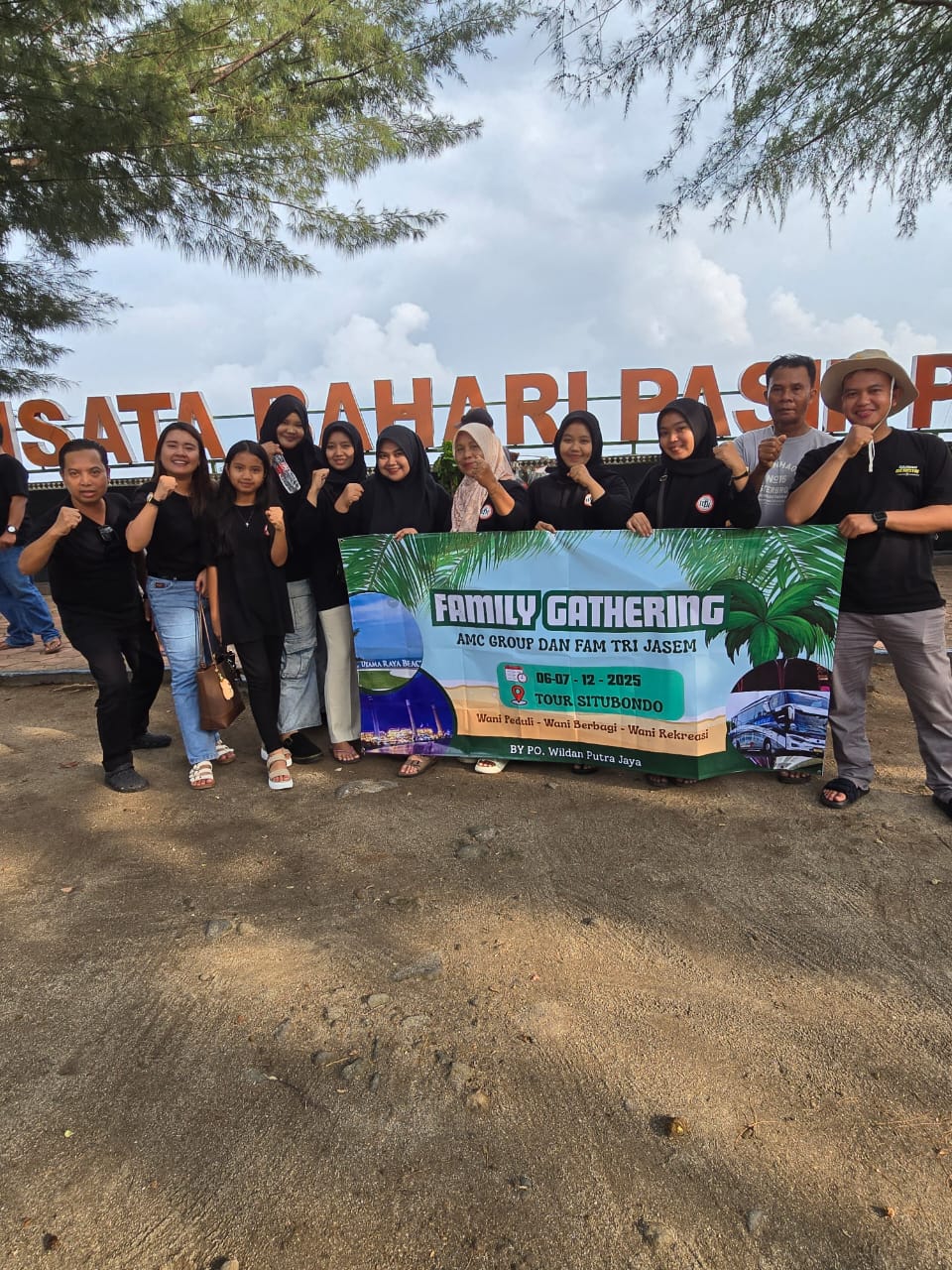 Family Gathering Situbondo 2025: Dr. Andre Yulius Perkuat Semangat Kekeluargaan dan Kepedulian Sosial AMC Group dan FAM Tri Jasem