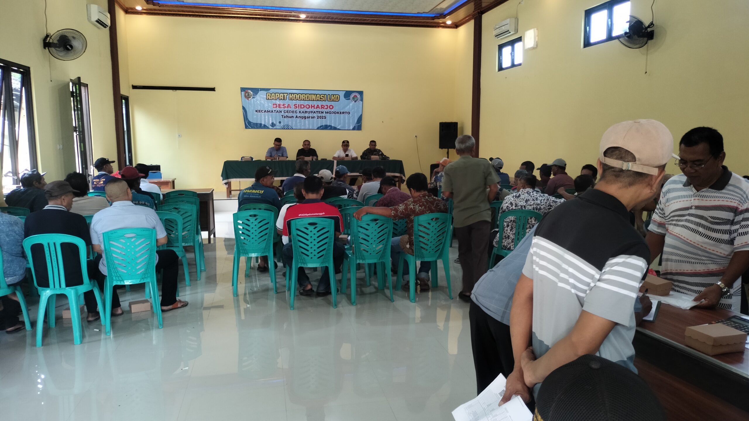 Rapat Koordinasi LKD Desa Sidoharjo tekankan Ketertiban dan Pendataan Bantuan Sosial.