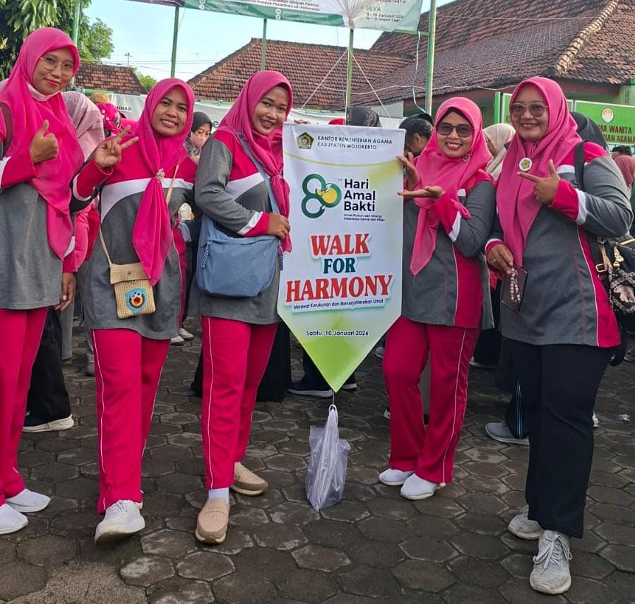 Semangat Kerukunan Warnai Peringatan Hari Amal Bakti Ke-80, Kemenag Mojokerto Gelar Walk for Harmony.